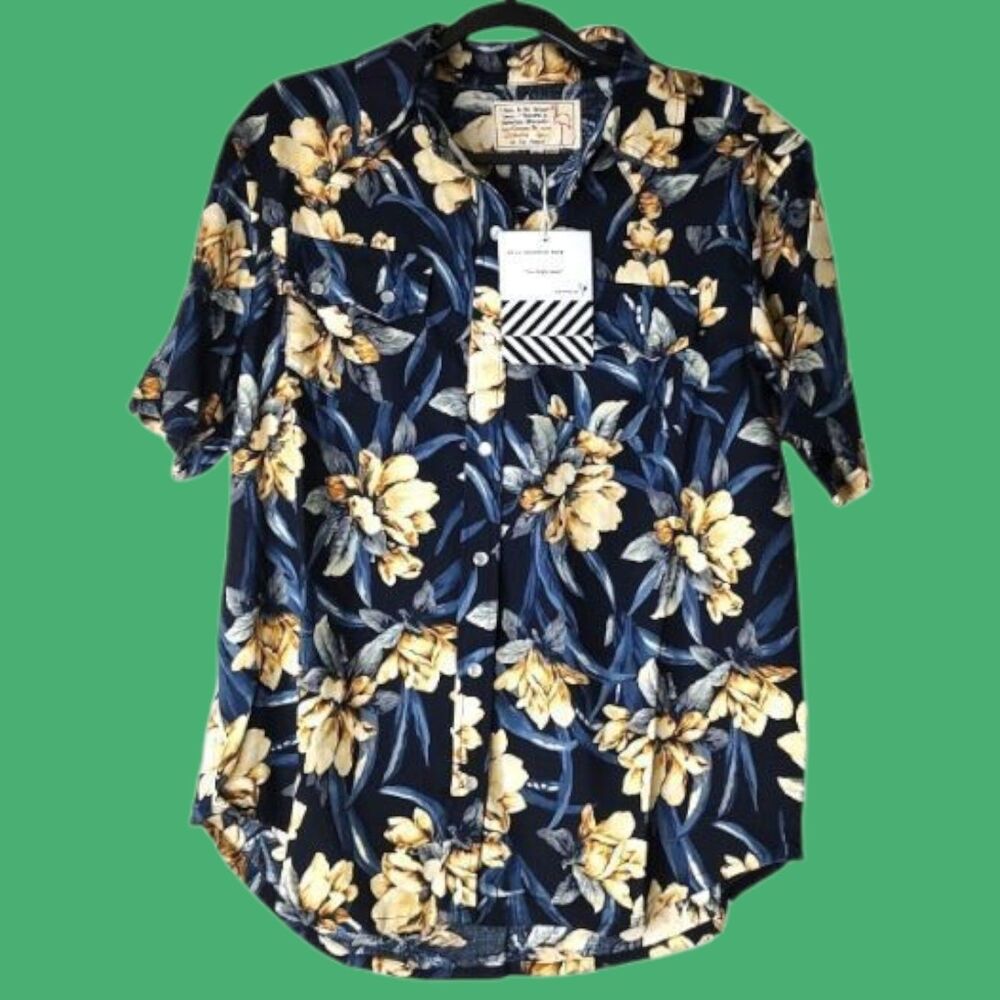 NEW Free People Size Small Sandrine Rose Pearl Snap Hawaiian Western Style Shirt